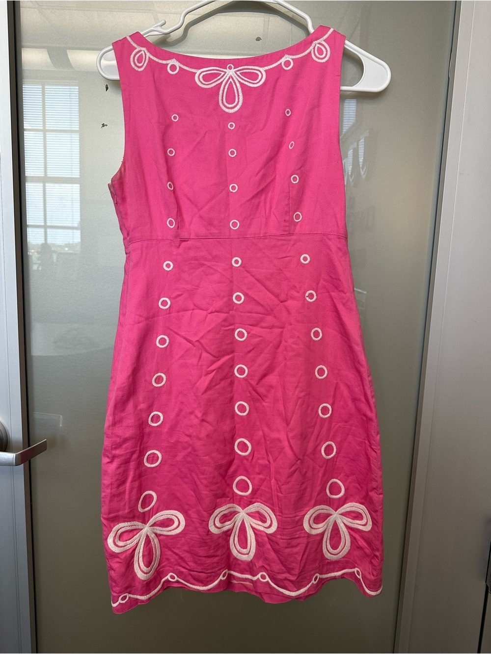 Lilly Pulitzer Dolly Barbie pink White Embroidered shift dress Sz 2 Lined Bows - Picture 3 of 5